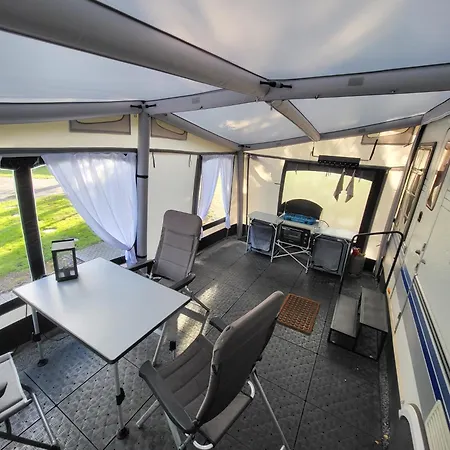 אתר קמפינג Wohnwagen Nele