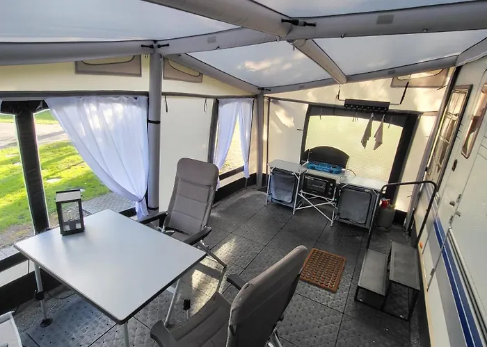 캠프장 Wohnwagen Nele